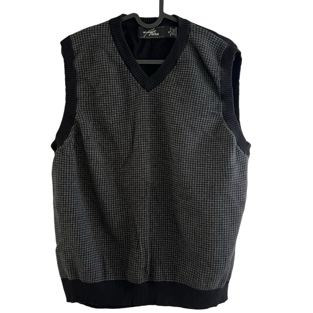 2/$15 Studio Bill Blass XL sweater vest grey black knit 100% cotton